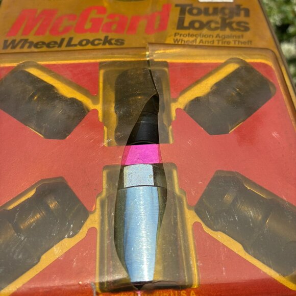 McGard 24526 5-Lockwheel Lk Set M12X1.5 Nut Cone Seat 3/4 Hex 1.46"Oal-Black - Picture 2 of 3